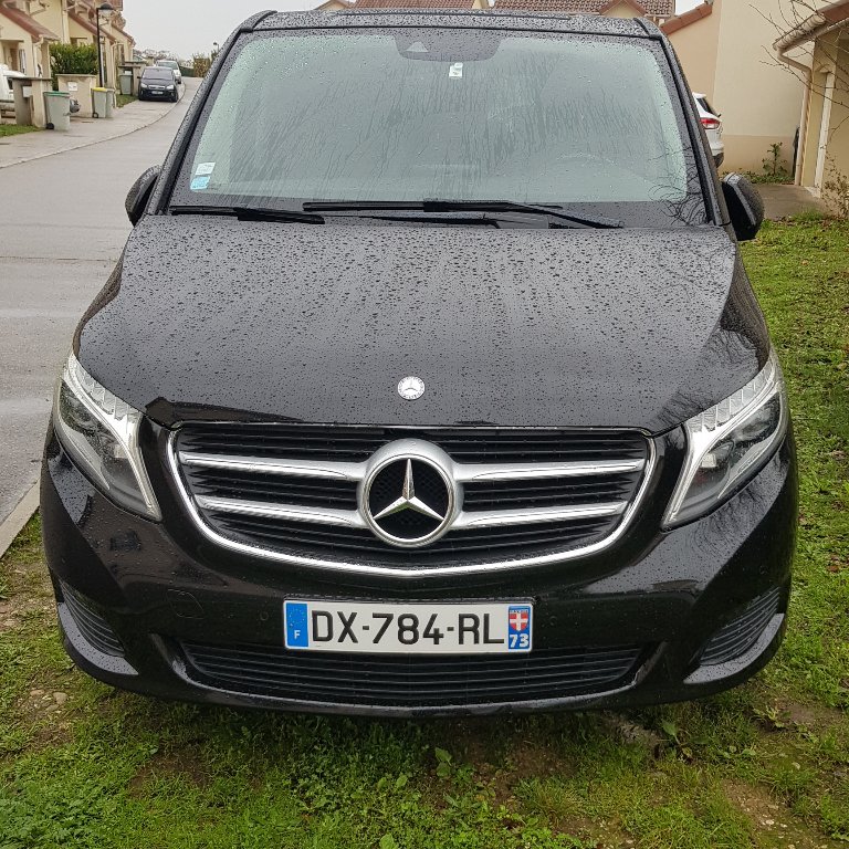 Mietwagen mit Fahrer Villefontaine: Mercedes
