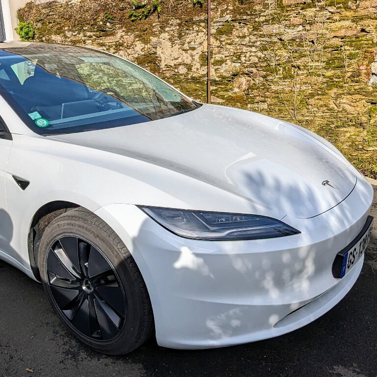 VTC Saint-Sébastien-sur-Loire: Tesla