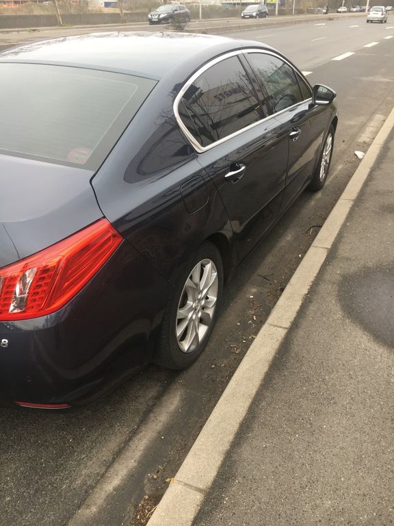 Mietwagen mit Fahrer Nogent-sur-Oise: Peugeot