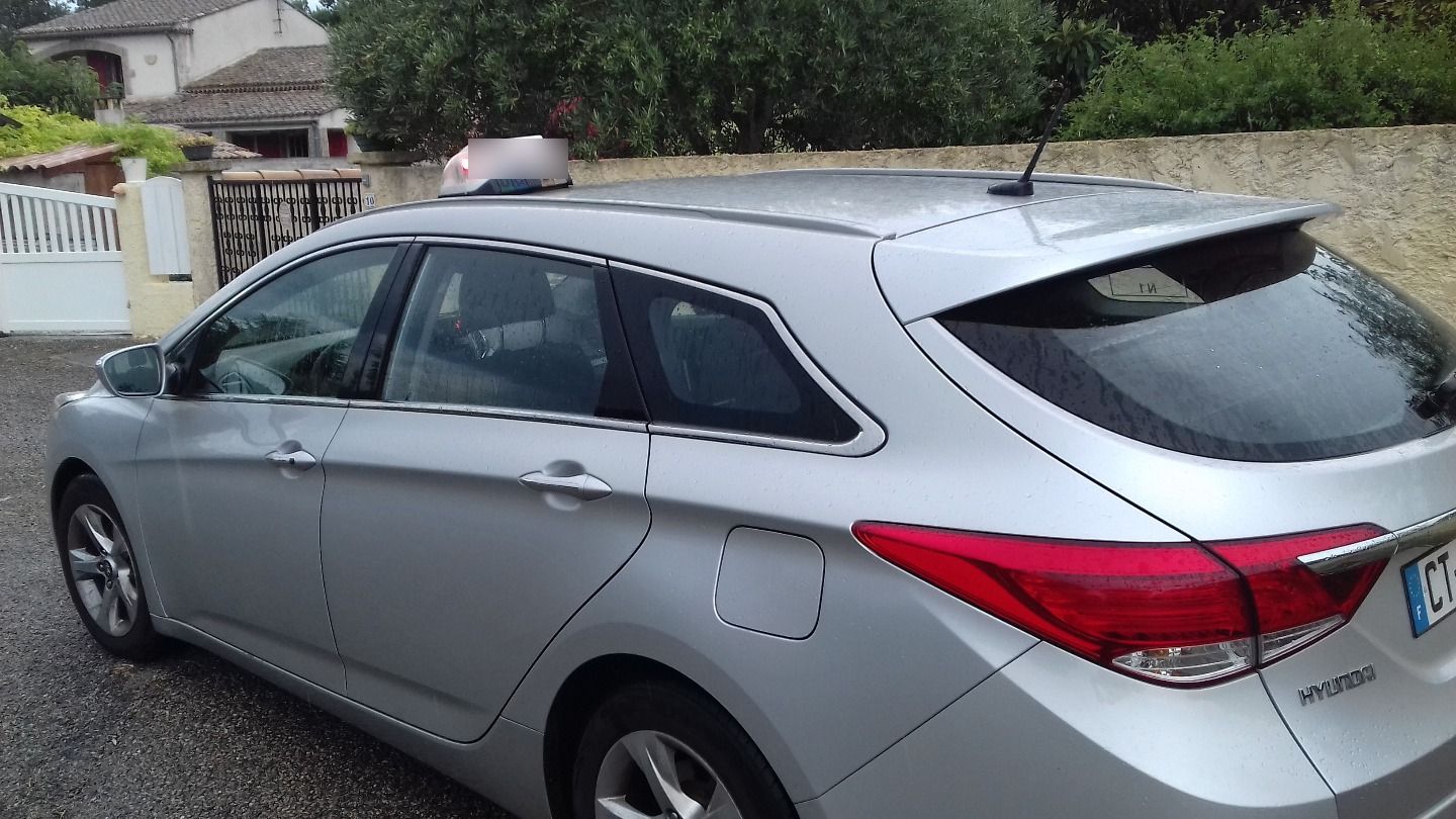 Taxi Rousset-les-Vignes: Hyundai