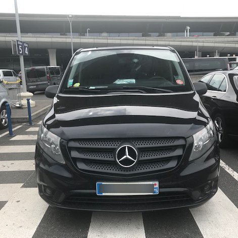 Mietwagen mit Fahrer Voulangis: Mercedes