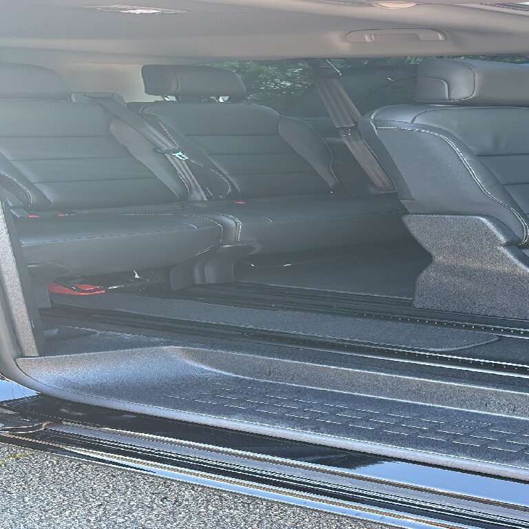 Mietwagen mit Fahrer Ramonville-Saint-Agne: Peugeot