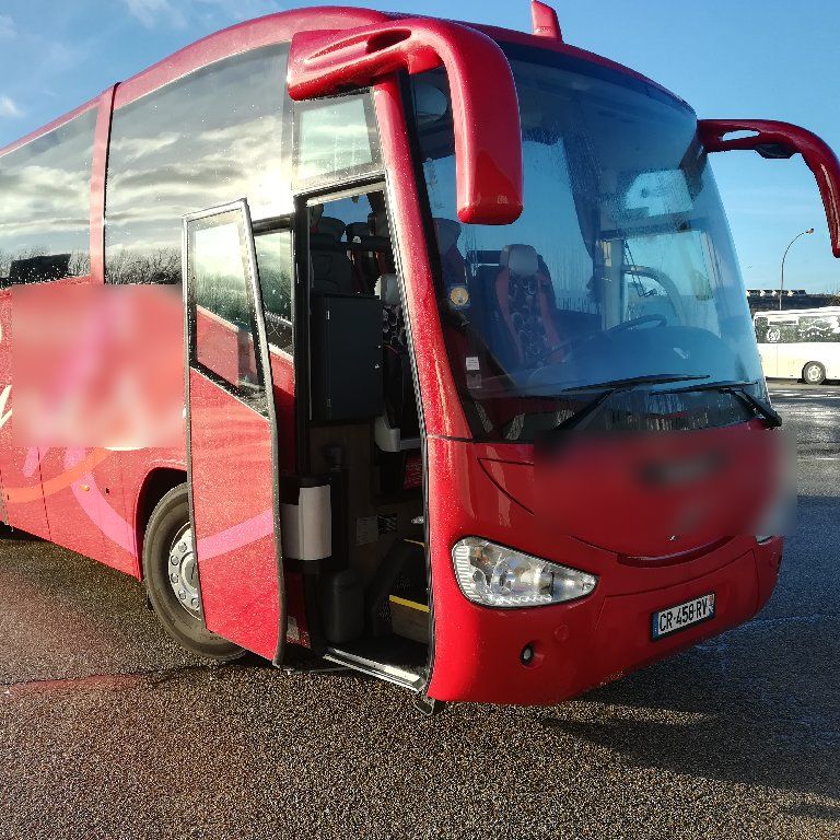 Coach provider Rouxmesnil-Bouteilles: Volvo