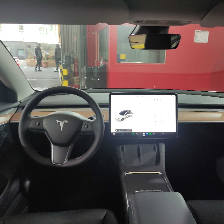 Personenvervoer Drancy: Tesla
