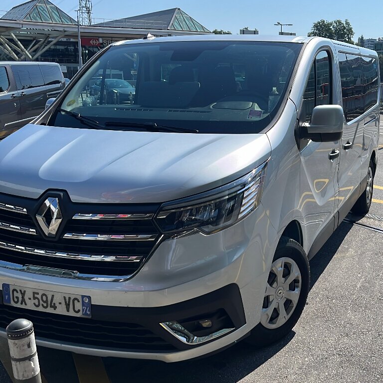 Mietwagen mit Fahrer Les Houches: Renault