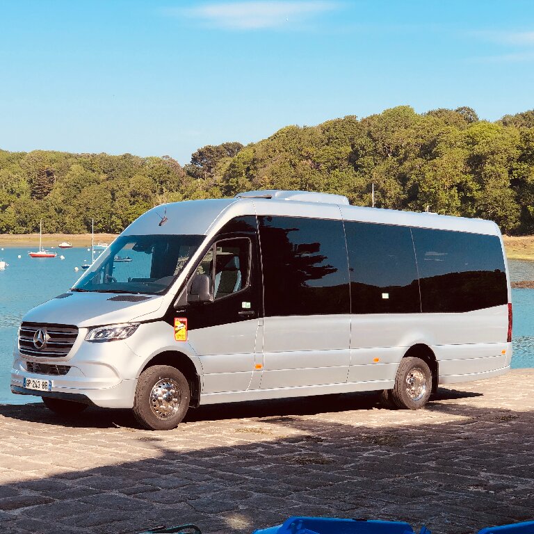 Coach provider Rennes: Mercedes