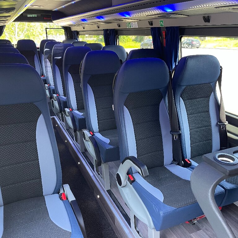 Coach provider Rennes: Mercedes