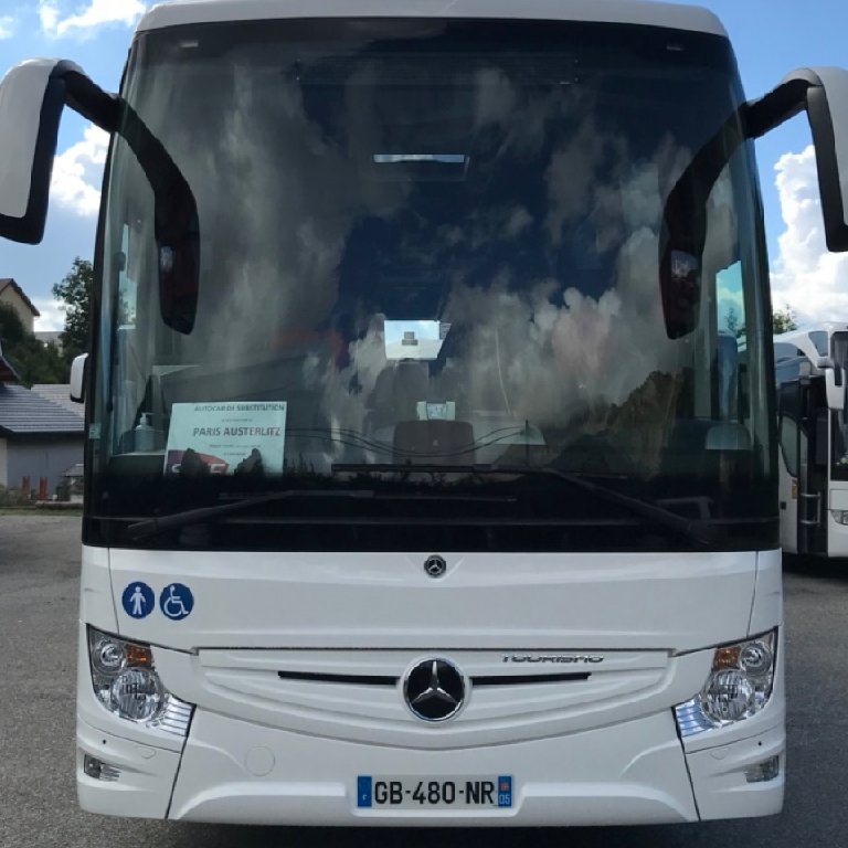 Coach provider Orcières: Mercedes