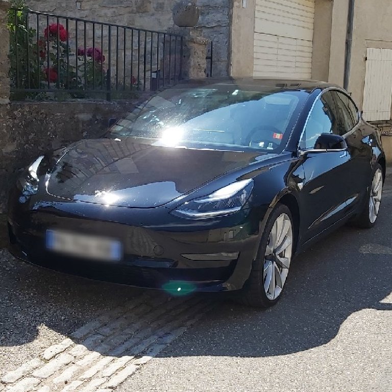 VTC Péronnas: Tesla