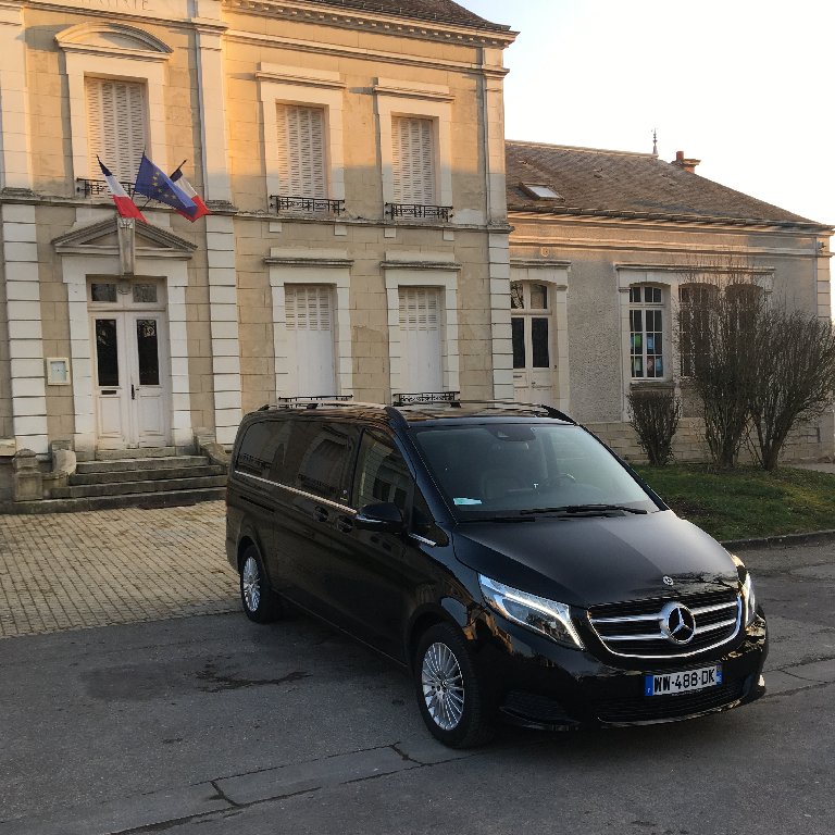 Mietwagen mit Fahrer Maligny: Mercedes