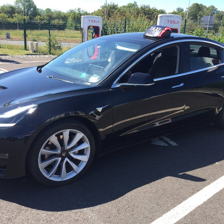 Taxi Rouen: Tesla