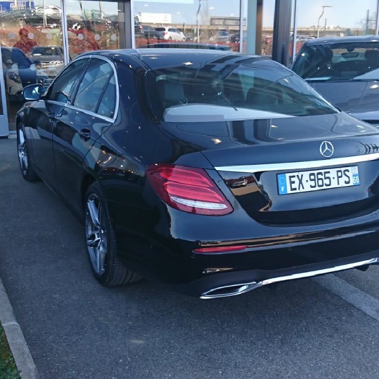 Mietwagen mit Fahrer Villefontaine: Mercedes