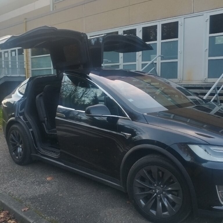 VTC Colligny: Tesla