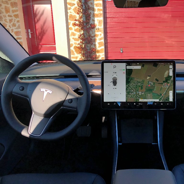 VTC Les Essarts-le-Roi: Tesla