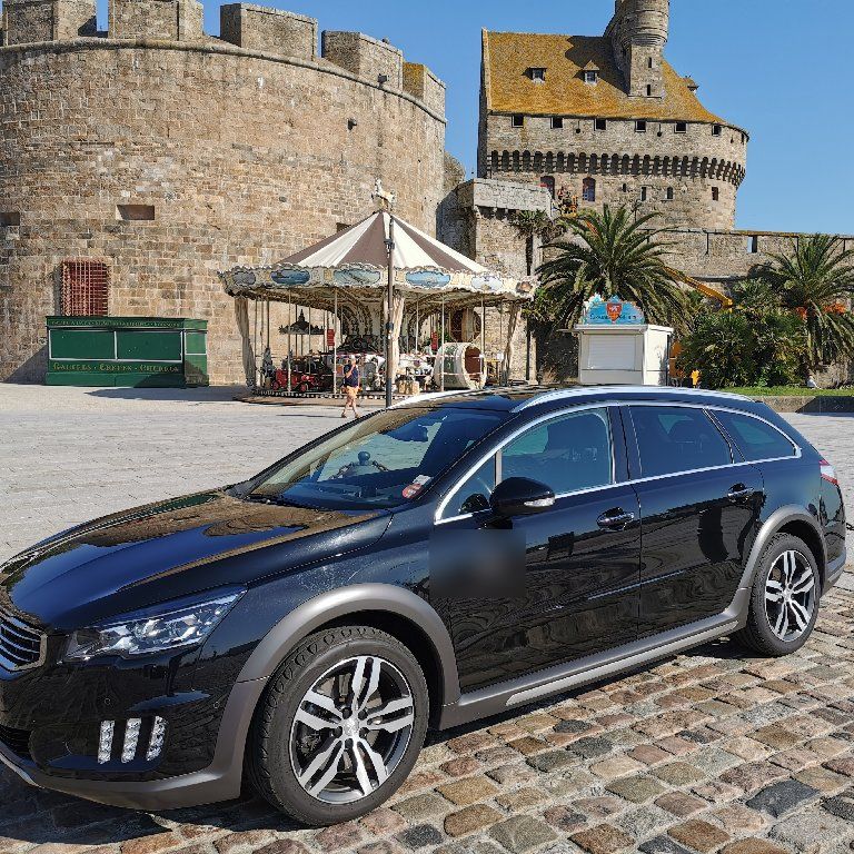 VTC Tréméreuc: Peugeot
