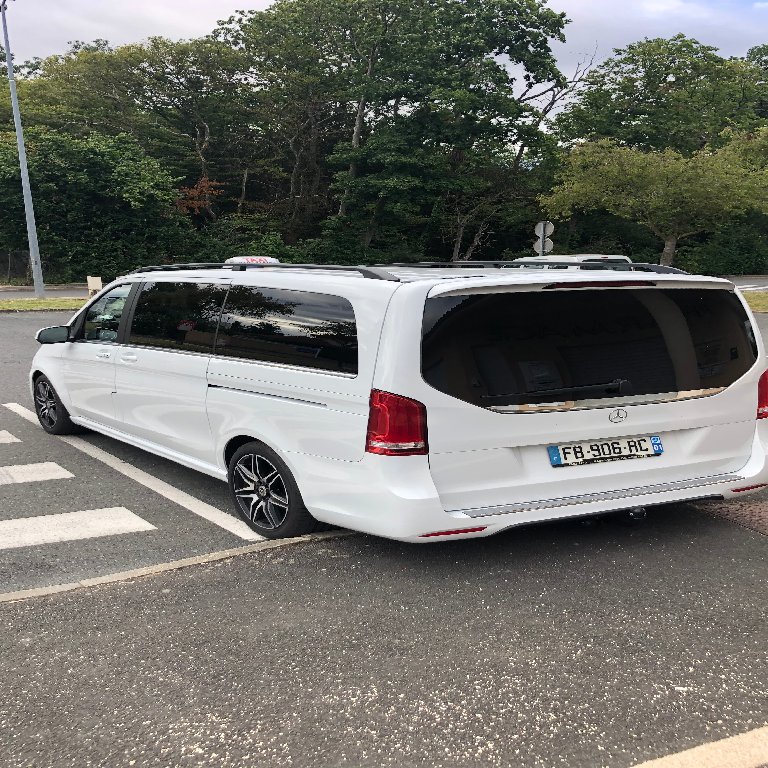 Taxi Saint-Didier-de-Formans: Mercedes