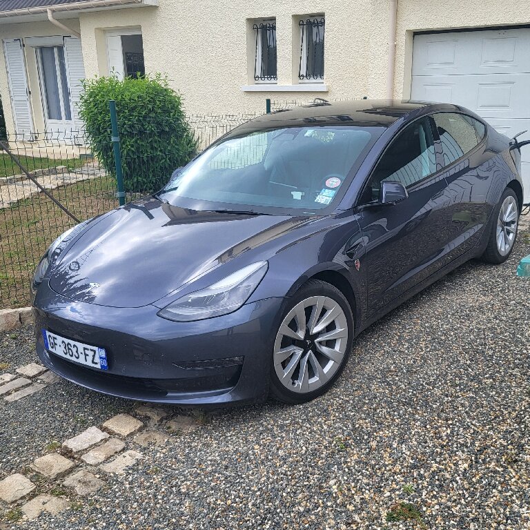 Personenvervoer Villers-Saint-Paul: Tesla