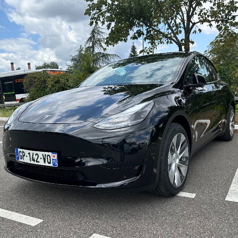 Personenvervoer Pernes: Tesla