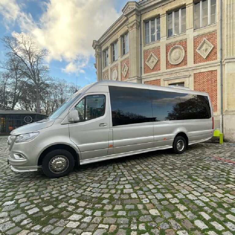 Coach provider Reims: Mercedes