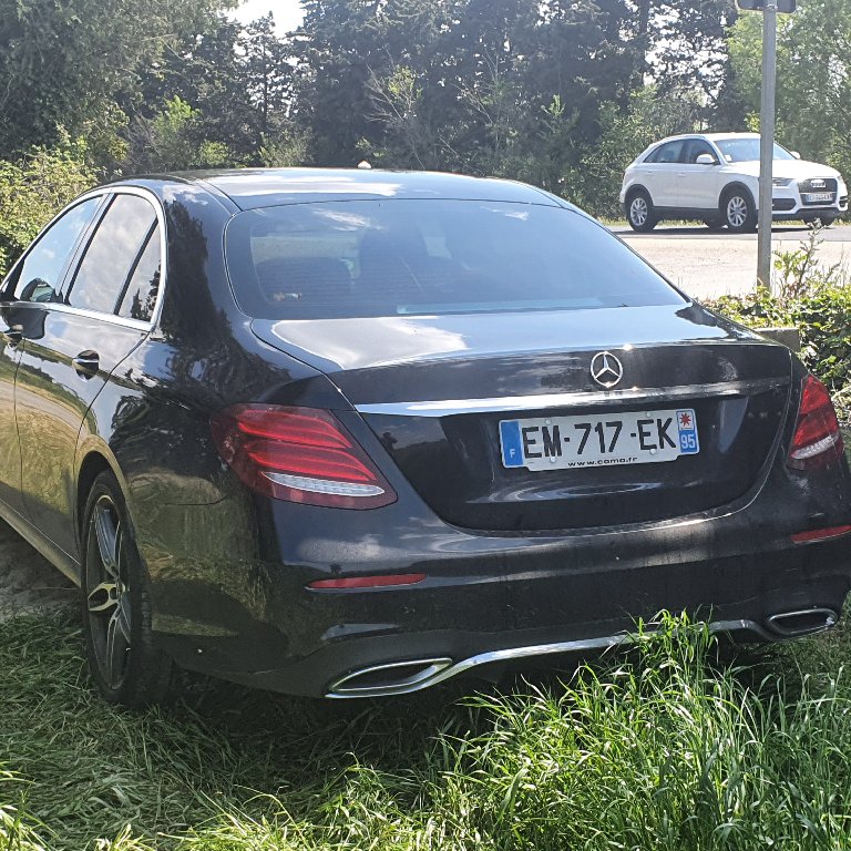 VTC Nîmes: Mercedes