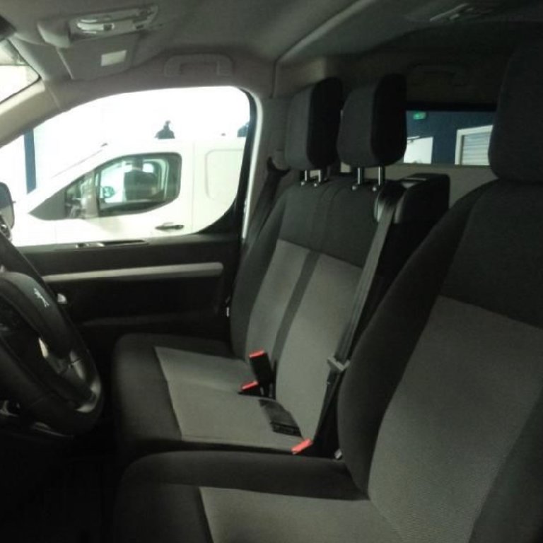 Taxi Peri: Peugeot