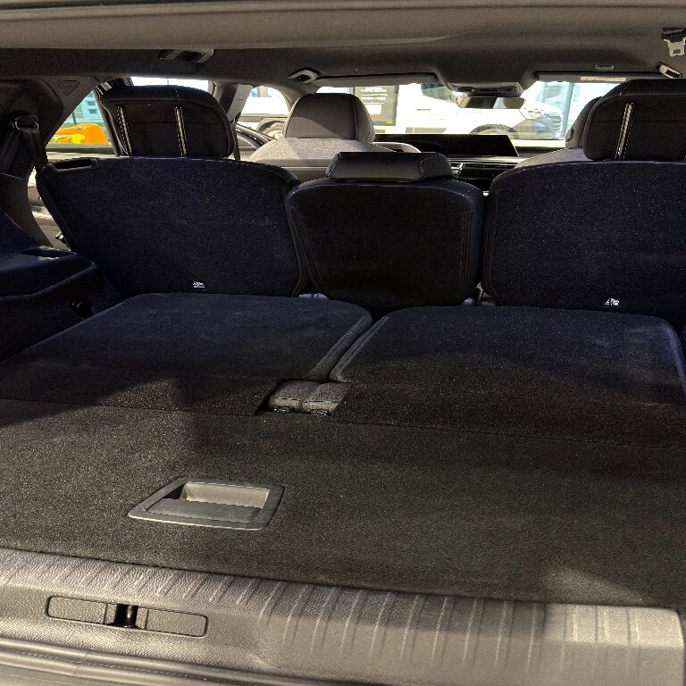 Taxi Saint-Contest: Peugeot