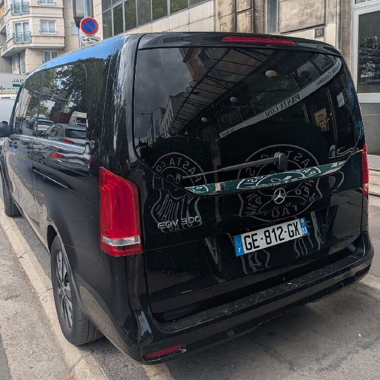Personenvervoer Gennevilliers: Mercedes