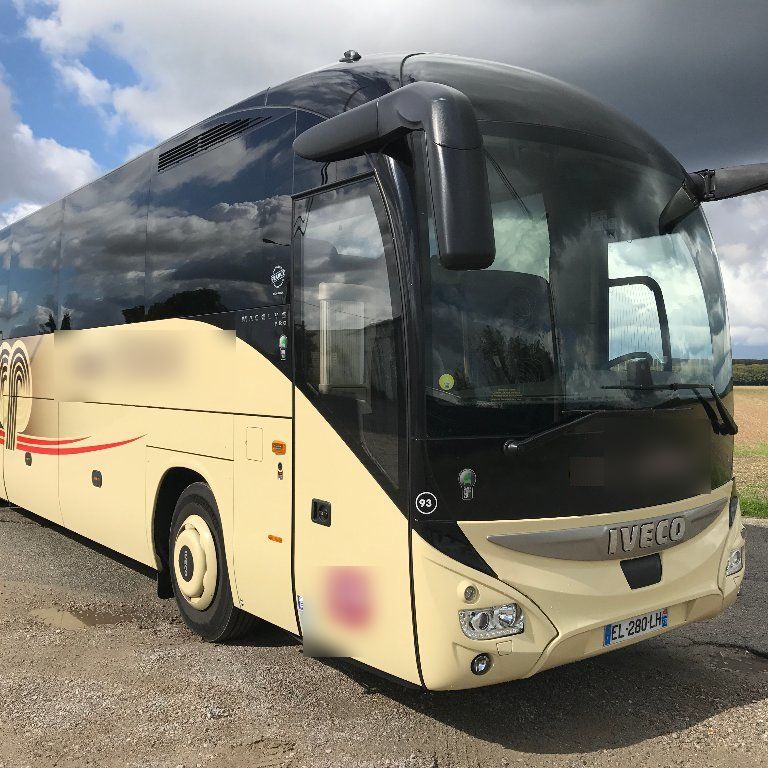 Coach provider Le Bosc-Roger-en-Roumois: Iveco