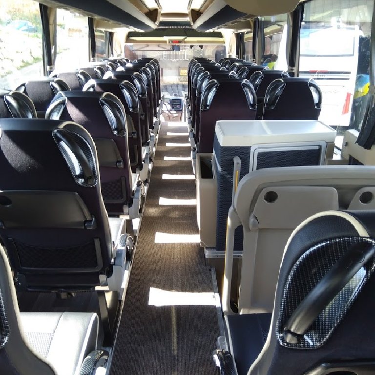Reisebus Anbieter Saint-Félicien: Iveco