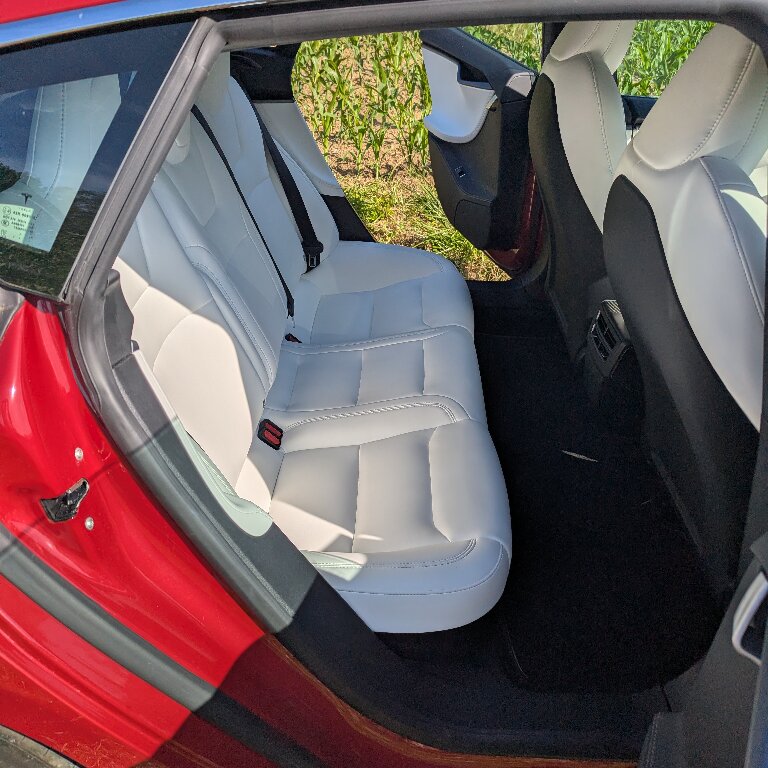 VTC Sainte-Hélène-du-Lac: Tesla