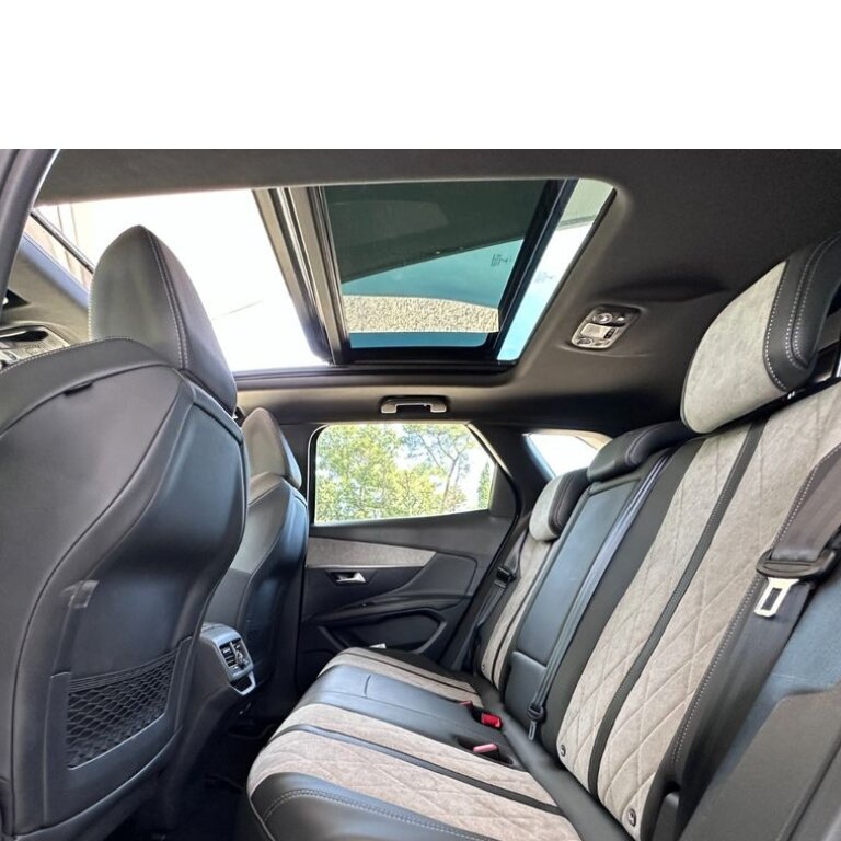 Mietwagen mit Fahrer Sainte-Marie: Peugeot