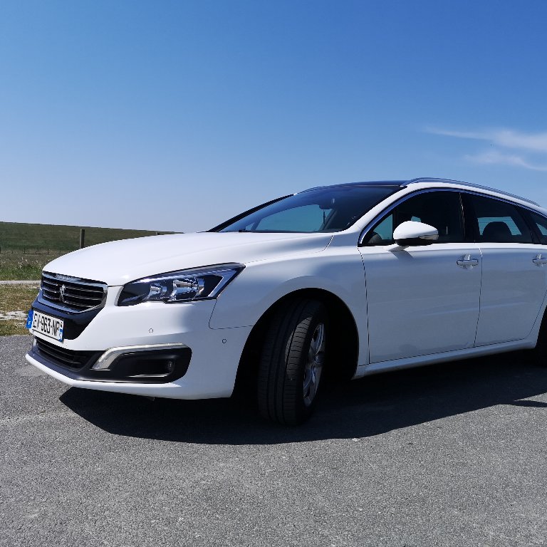 VTC Gravelines: Peugeot