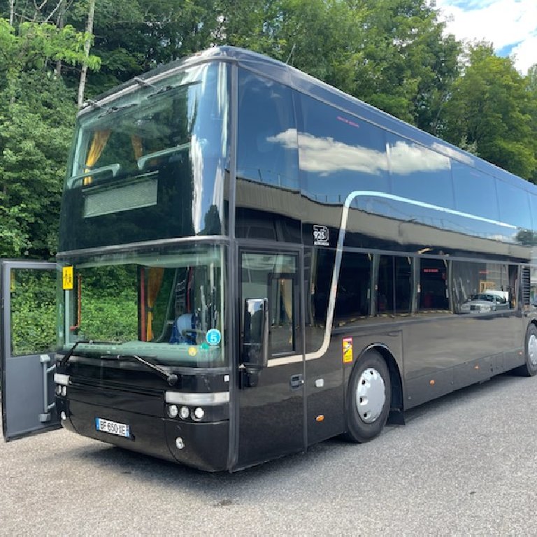 Reisebus Anbieter Saint-Étienne: Van Hool