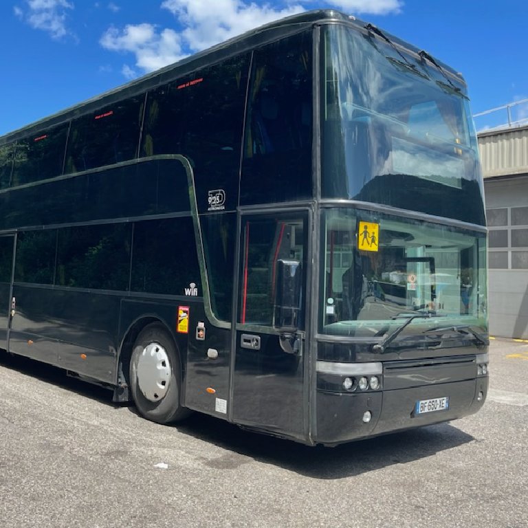 Reisbus aanbieder Saint-Étienne: Van Hool