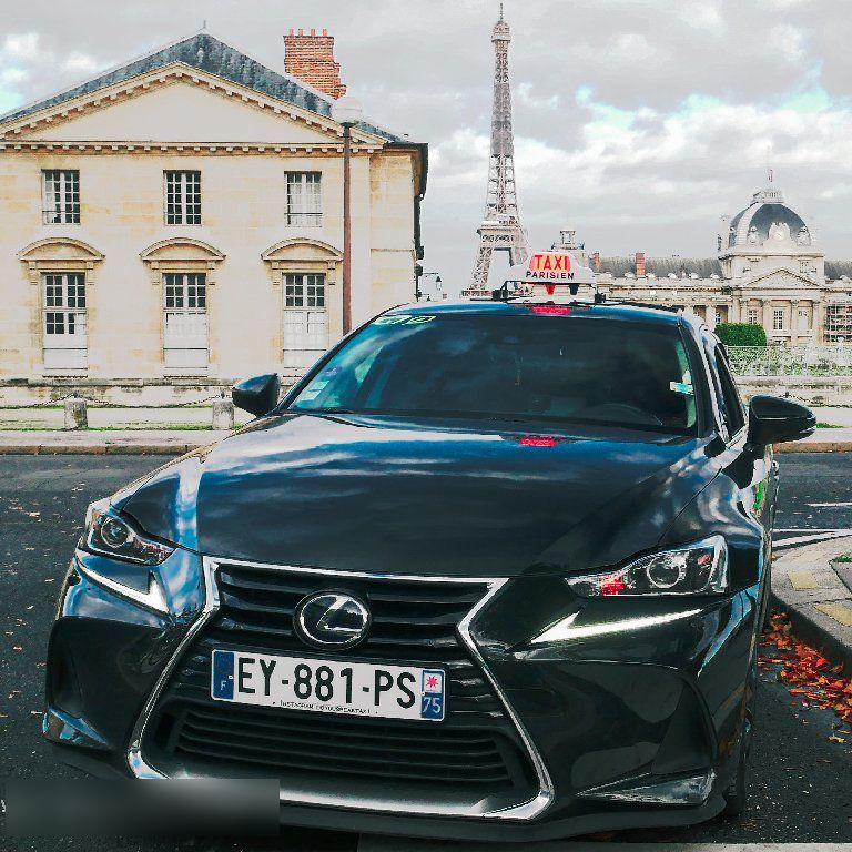 Taxi Paris: Lexus