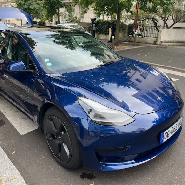 VTC Marcheprime: Tesla