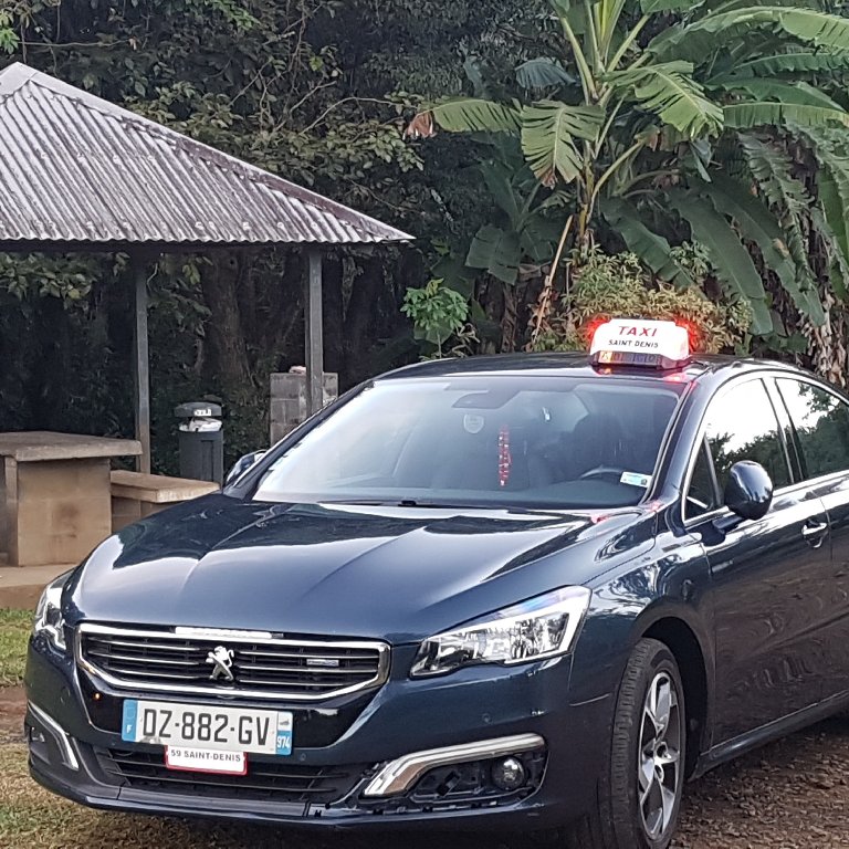 Taxi Saint-Denis: Peugeot