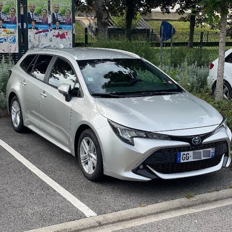 Personenvervoer Voisins-le-Bretonneux: Toyota