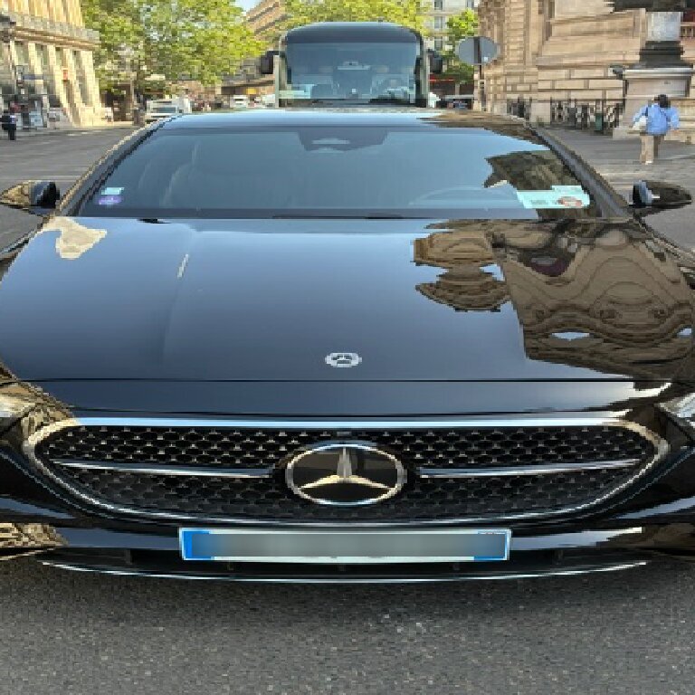 Personenvervoer Morteaux-Couliboeuf: Mercedes