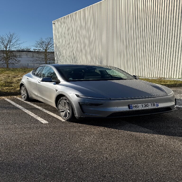 Mietwagen mit Fahrer Stotzheim: Tesla