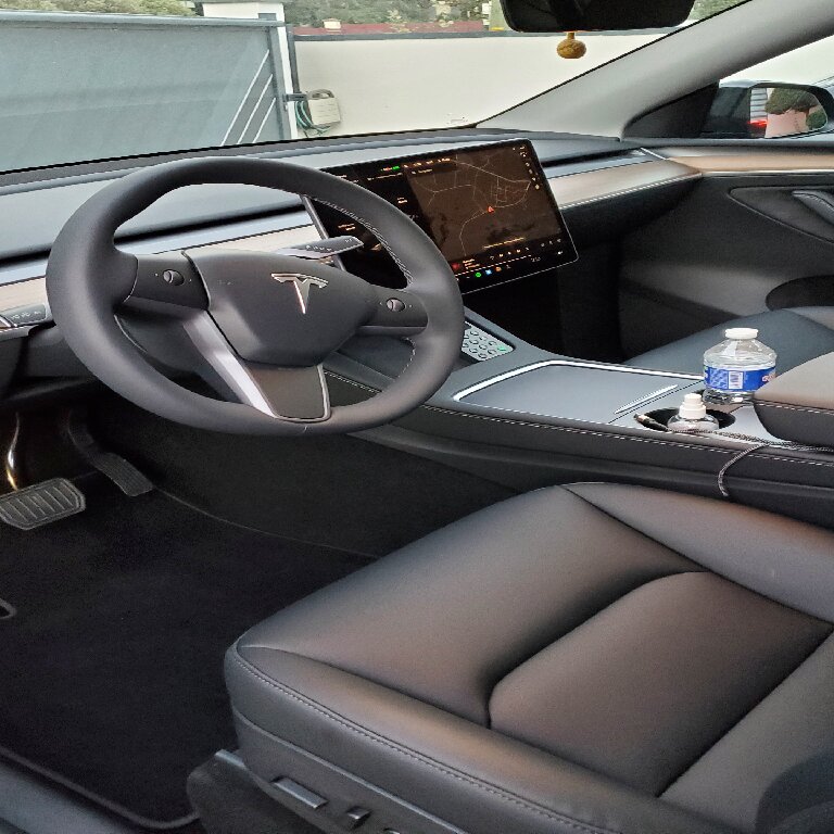 VTC Saint-Aignan-Grandlieu: Tesla