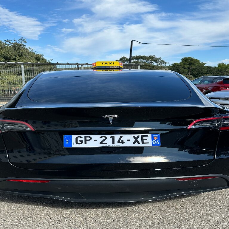 Taxi Saint-Christol: Tesla