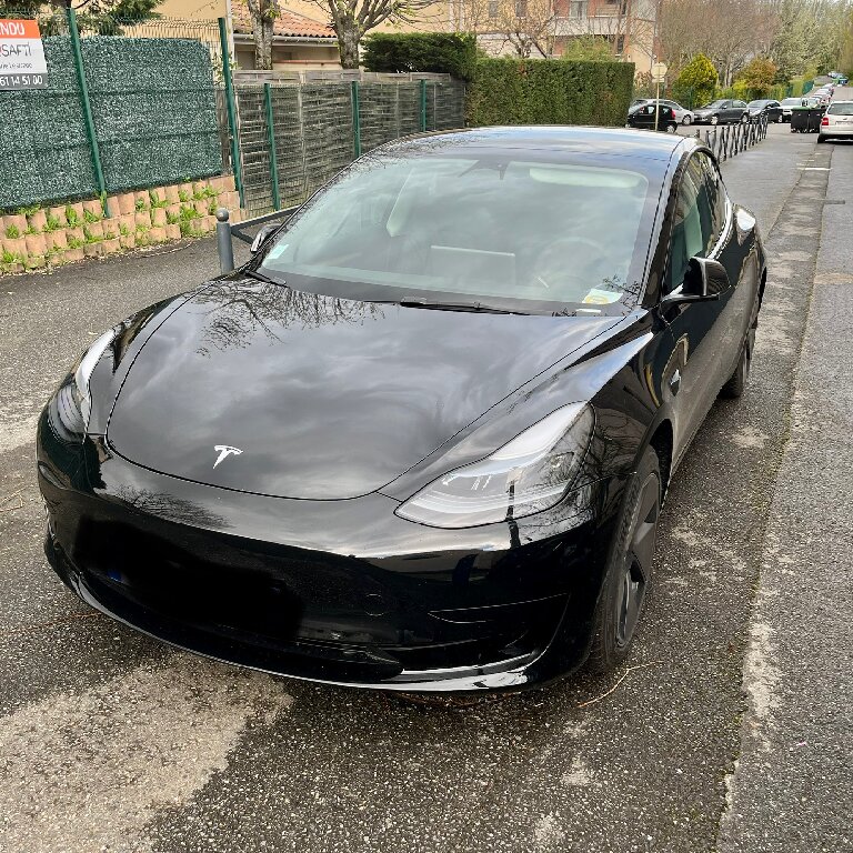 Mietwagen mit Fahrer Toulouse: Tesla