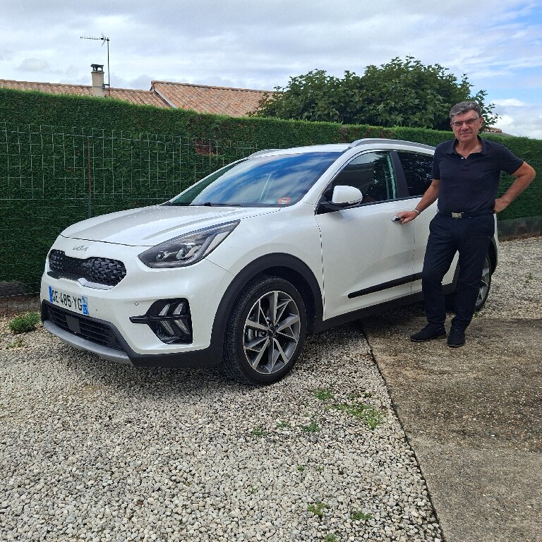 VTC Camblanes-et-Meynac: Kia