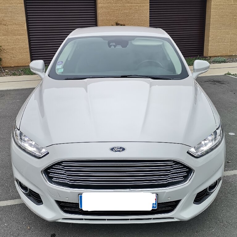 VTC Saint-Geniès-de-Fontedit: Ford