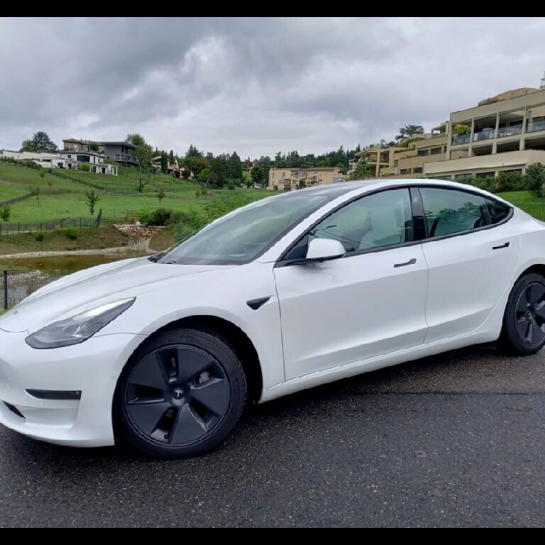 VTC Caen: Tesla