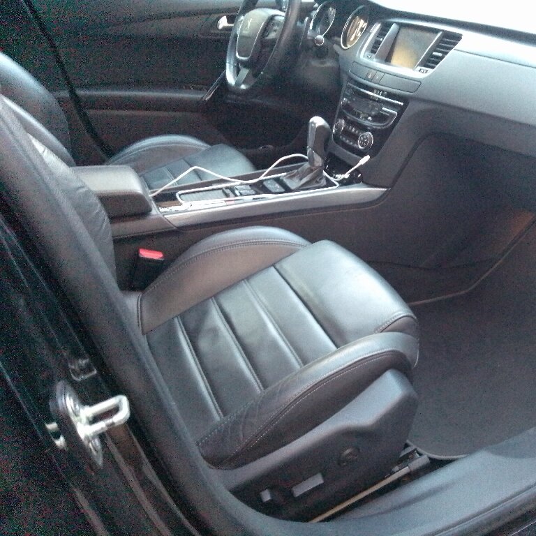 Taxi L'Argentière-la-Bessée: Peugeot