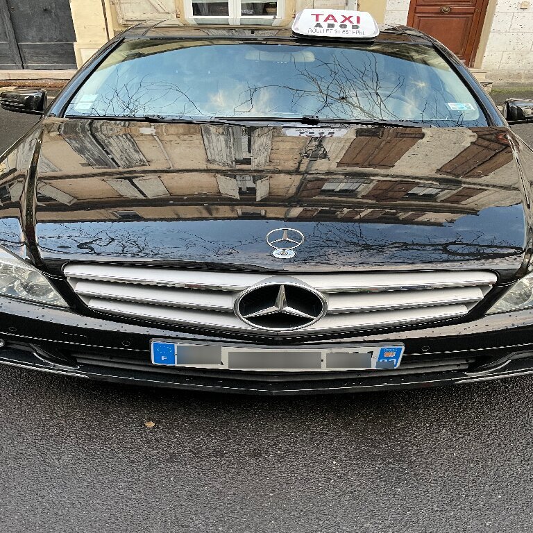 Taxi Roullet-Saint-Estèphe: Mercedes