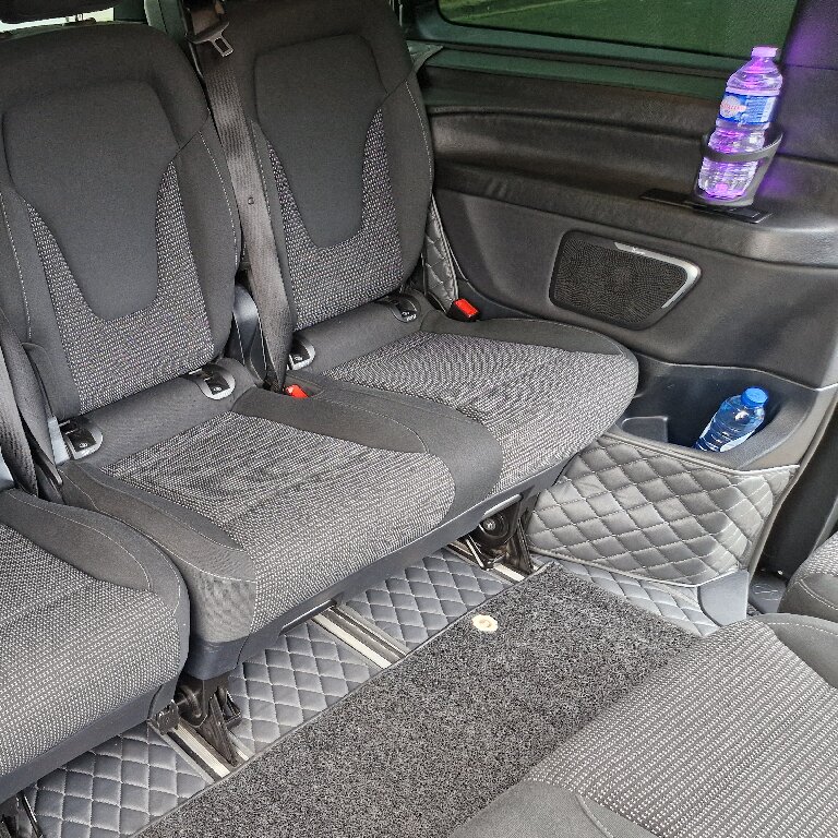 Mietwagen mit Fahrer Tours: Mercedes