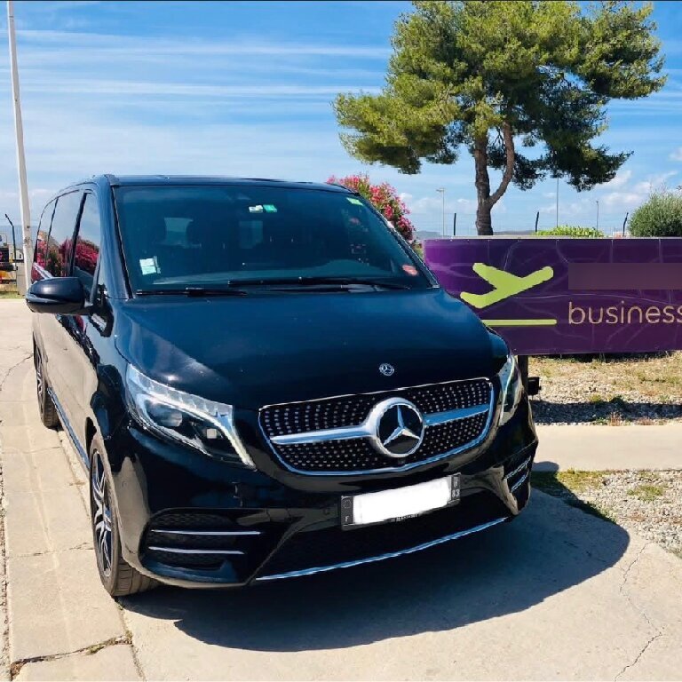 Mietwagen mit Fahrer La Motte: Mercedes